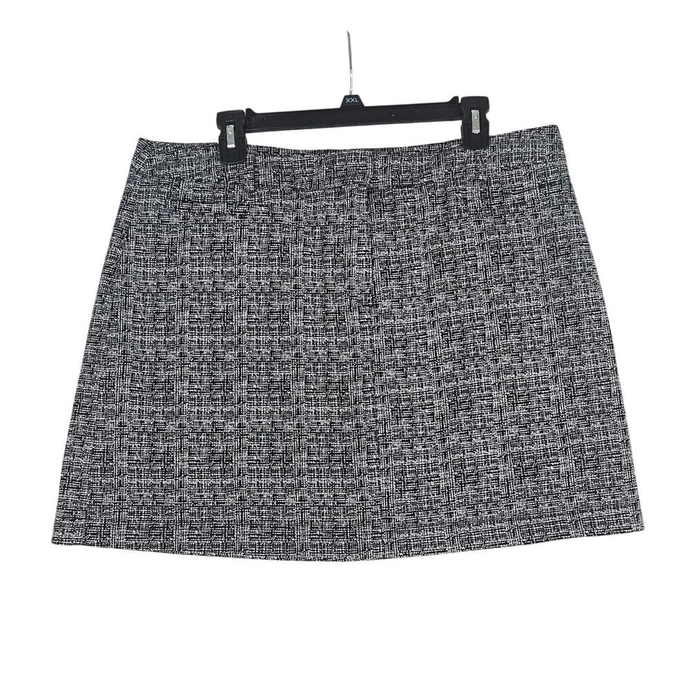Coral Bay Skort Womens 16P Black White Textured Cotton Stretch Petite Minimalist